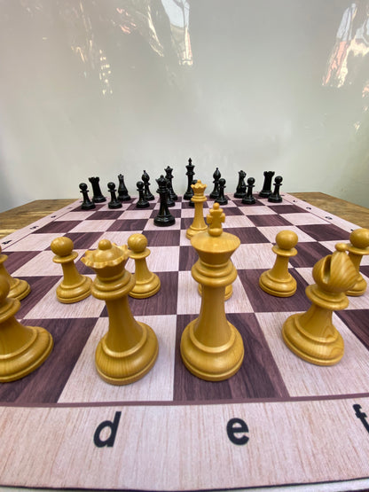 High Quality Conqueror Style Chess Pieces (weighted)
