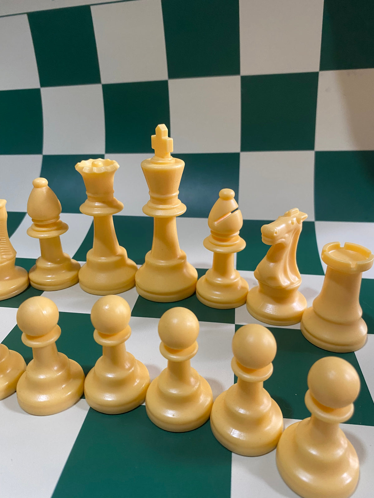 Windmill ® High Quality Tournament Size Chess Pieces (pieces only)